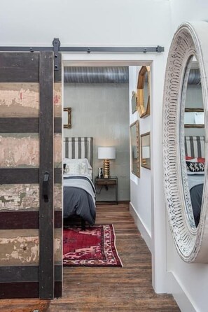 2 Schlafzimmer, Schreibtisch, Bügeleisen/Bügelbrett, kostenloses WLAN