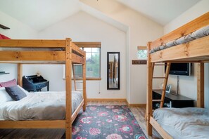 2 bedrooms, bed sheets