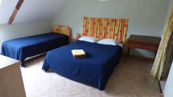 3 chambres, fer et planche Ă repasser, Wi-Fi, draps fournis