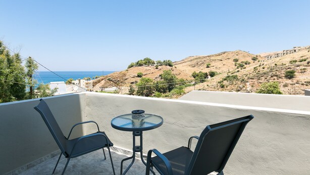 Property grounds - Panormo center, lovely apartment for 2 persons (Panormos in Rethymno)