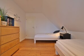 4 soverom, reiseseng for barn og wi-fi