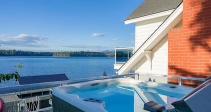 Stellamar: Prime Hayden Lake Waterfront & Hot tub