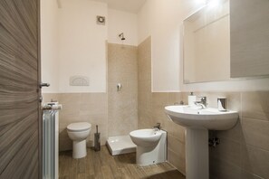 Doccia, bidet