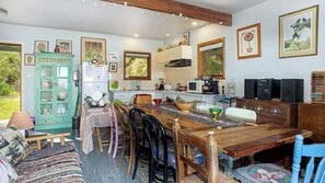 Dining - Stunning Cliff Face and Valley Views (KATOOMBA)