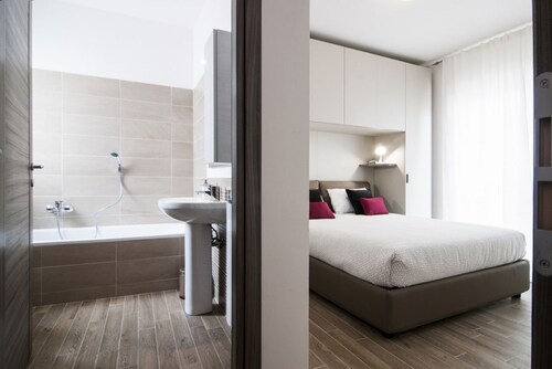 Fonte Laurentina RED Huoneisto x3