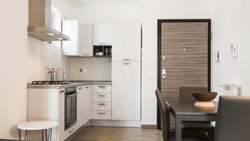 Frigorifero, lavastoviglie, bollitore elettrico