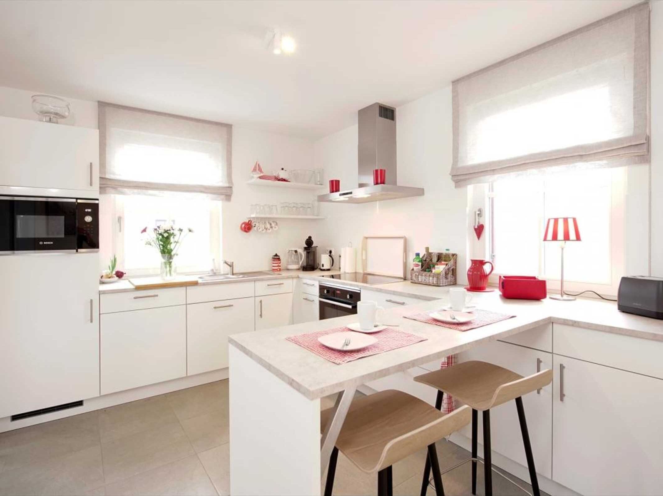 Kühlschrank, Mikrowelle, Ofen, Geschirrspüler