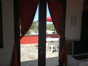 Interni