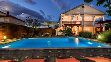 Alberca al aire libre