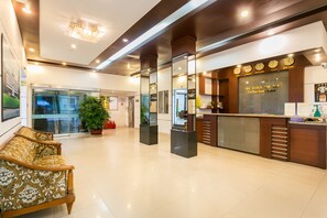 Reception - Tao Dan Hotel (Ho Chi Minh City)