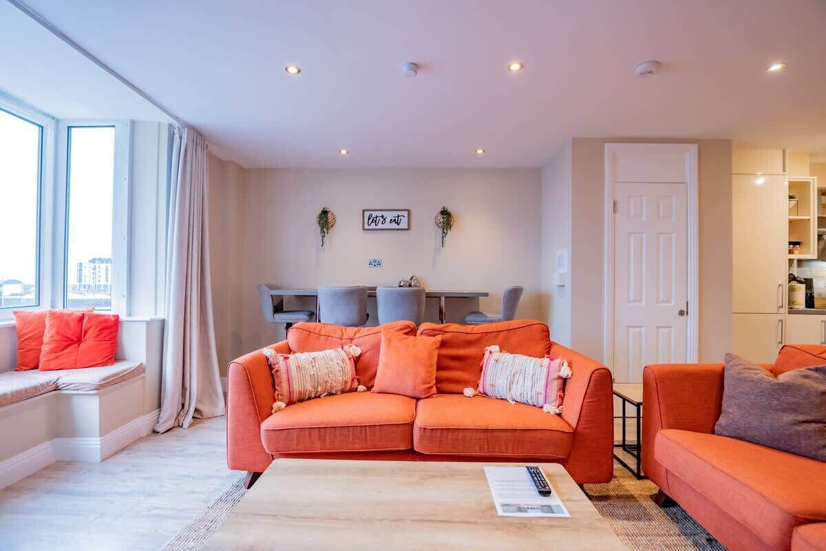 Televisión y oficina 