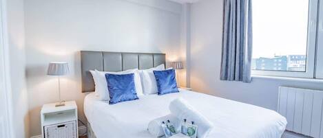 3 bedrooms, iron/ironing board, travel cot, WiFi