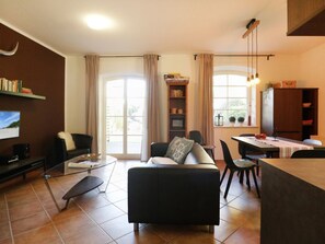 صورة غير مصنفة، 4 من 16، زرّ