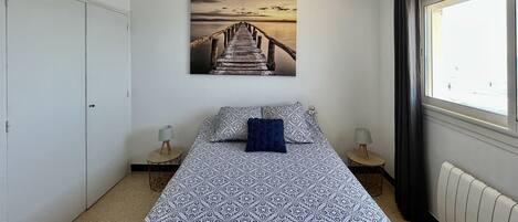 3 bedrooms, iron/ironing board, WiFi