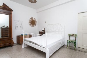 2 bedrooms, bed sheets - S190 - Sirolo, three-room apartment in the square (Sirolo)