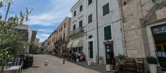 S190 - Sirolo, three-room apartment in the square