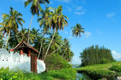 M R BEACH AND COTTAGES