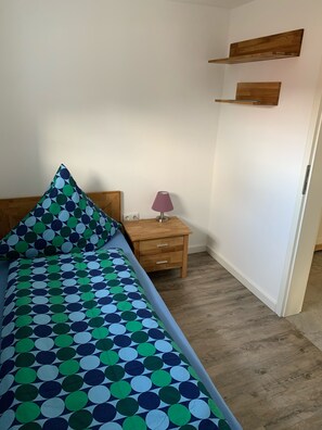 2 bedrooms, bed sheets