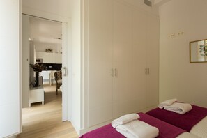 2 slaapkamers, een strijkplank/strijkijzer, wifi, beddengoed