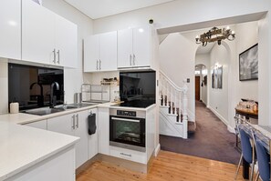 Fridge, microwave, oven, stovetop - Massive 9 Bed, 3 Bath, 2 Kitchen. $4 Million Mansion - City Centre, Home Cinema! (Surry Hills)