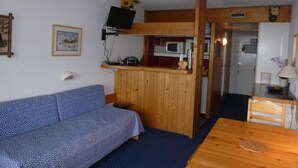 Unclassified image, 3 of 11, button - 100m from ski slopes, 1st floor, view valley, balcony, tv, 22m², Les Arcs (Les Arcs)