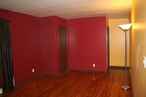 Interior - 2BR in Mishawaka, 14 mins to downtown South Bend, 18 minutes to ND Stadium (Mishawaka)