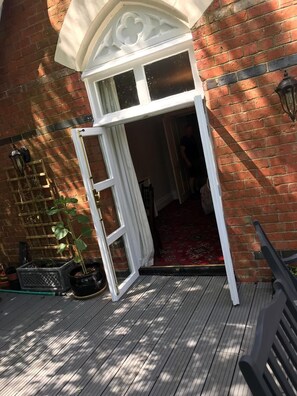 Exterior detail - Nice double room and bathroom with own door access (Rostrevor)