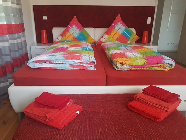 1 bedroom, in-room safe, WiFi, bed sheets
