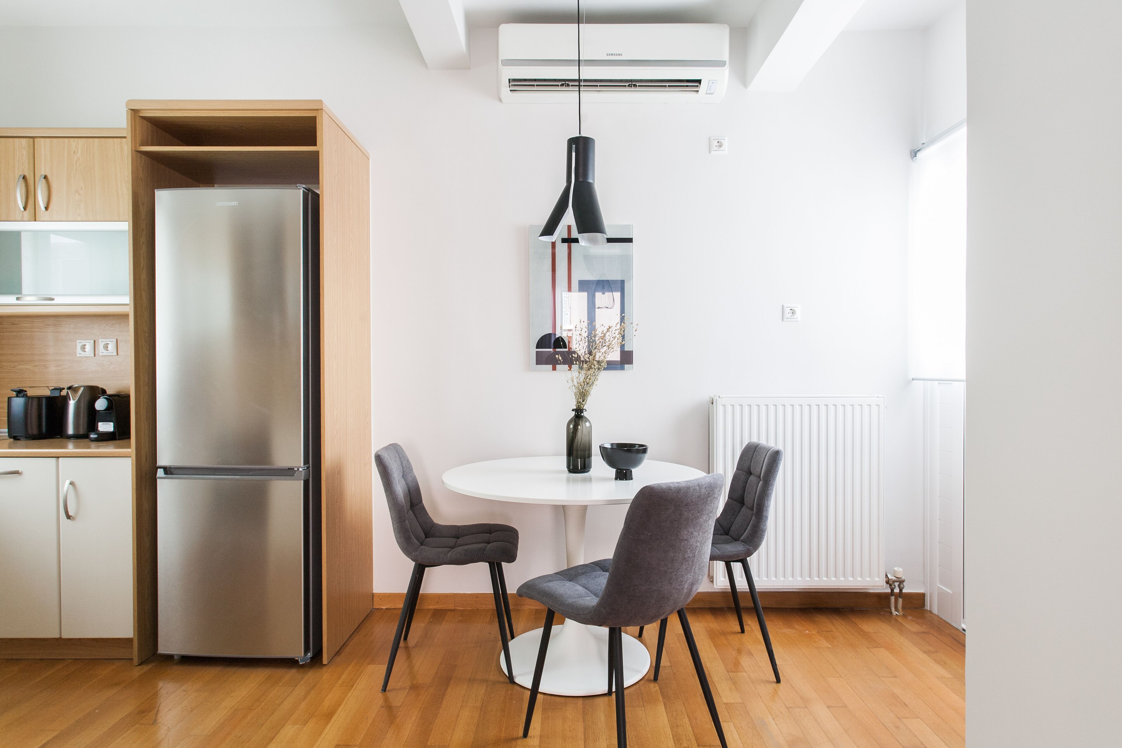 Departamento, 1 habitación | Cocina privada | Cafetera de espresso, cafetera y tetera y refrigerador con congelador 