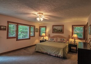 3 habitaciones, tabla de planchar con plancha y wifi gratis 