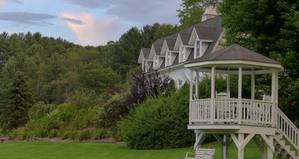 Riverfront property - The Carriage House