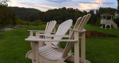 Riverfront property - The Carriage House