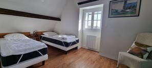 3 chambres, fer et planche Ă repasser, accĂšs au Wi-Fi (inclus)