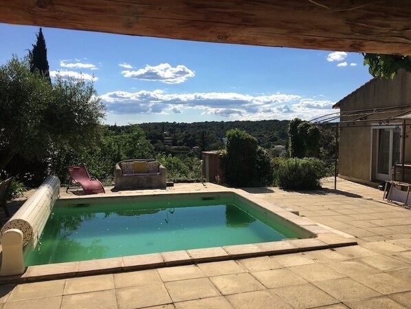 Pool - South of France, swimming pool and fantastic view! (Aubais)