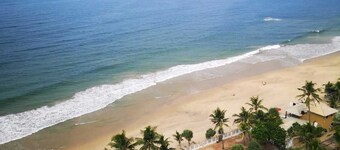 Fully Furnished 2 Bedroom Apartment with Sea View