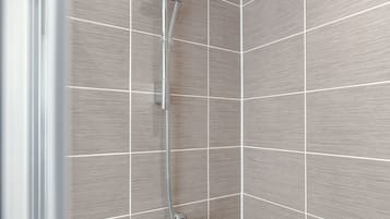 Apartment, 2 Bedrooms, Balcony | Bathroom shower