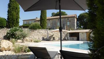 Piscine extérieure, piscine chauffée