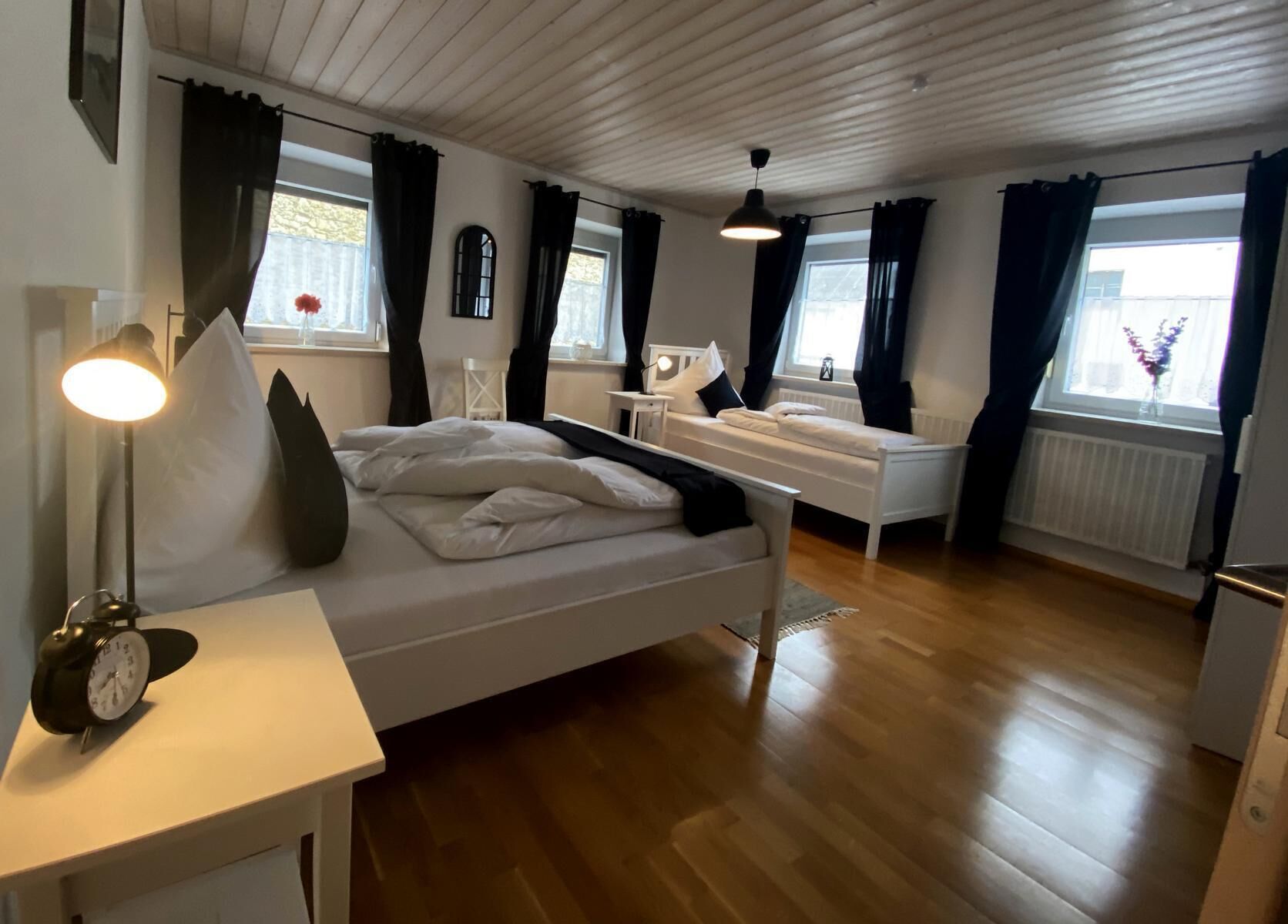 7 soveværelser, strygejern/strygebræt, Wi-Fi, sengetøj