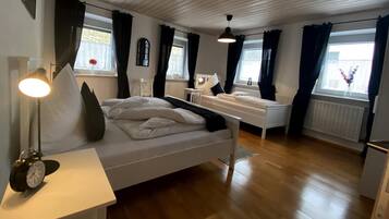 7 Schlafzimmer, Bügeleisen/Bügelbrett, WLAN, Bettwäsche