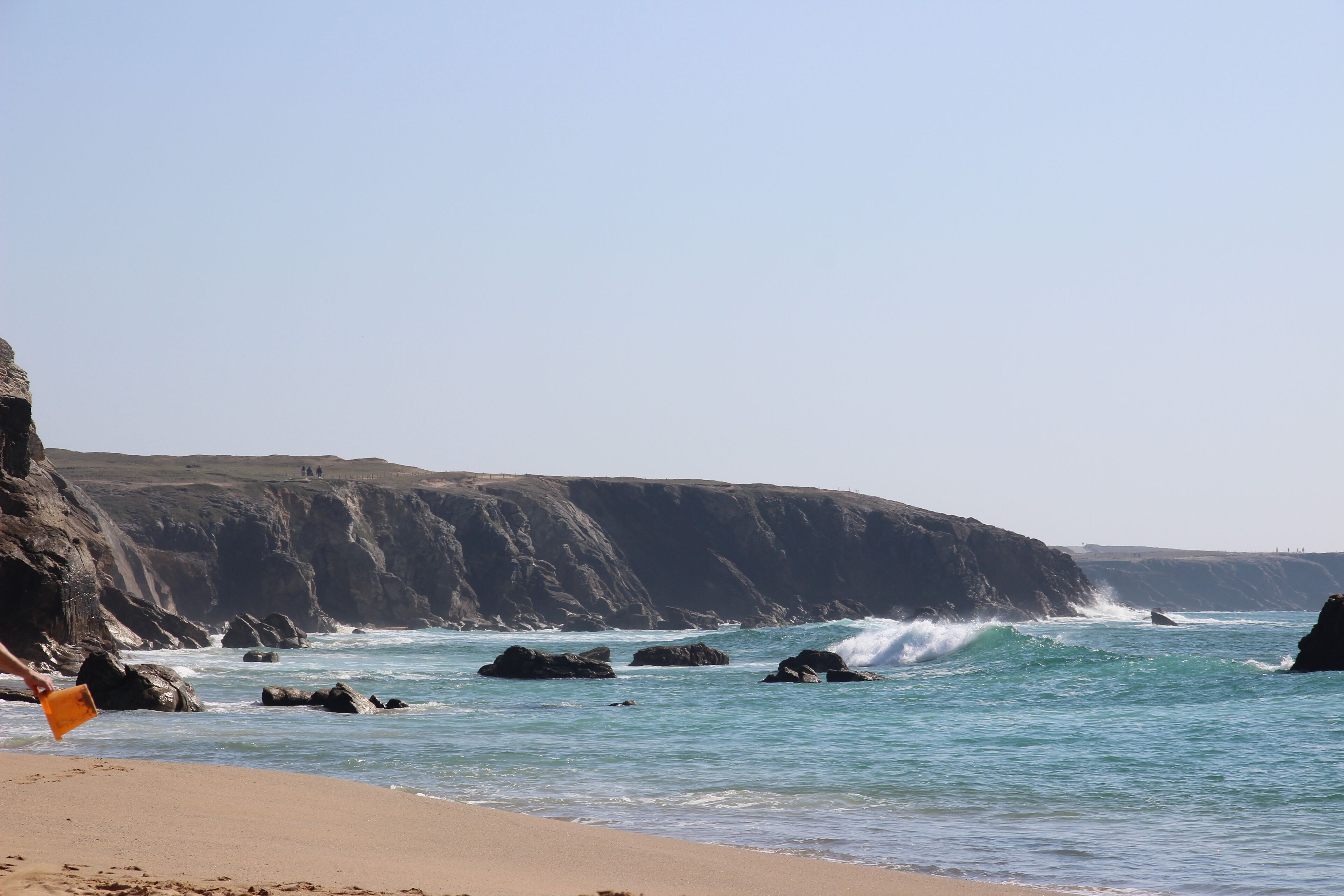 Beach nearby, sun loungers