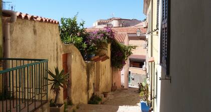 Clelia's Boutique Rooms & Suites