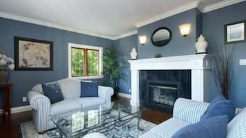 Téléviseur connecté, foyer, jeux vidéo