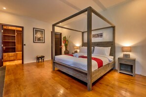 11 habitaciones, tabla de planchar con plancha y cuna de viaje 