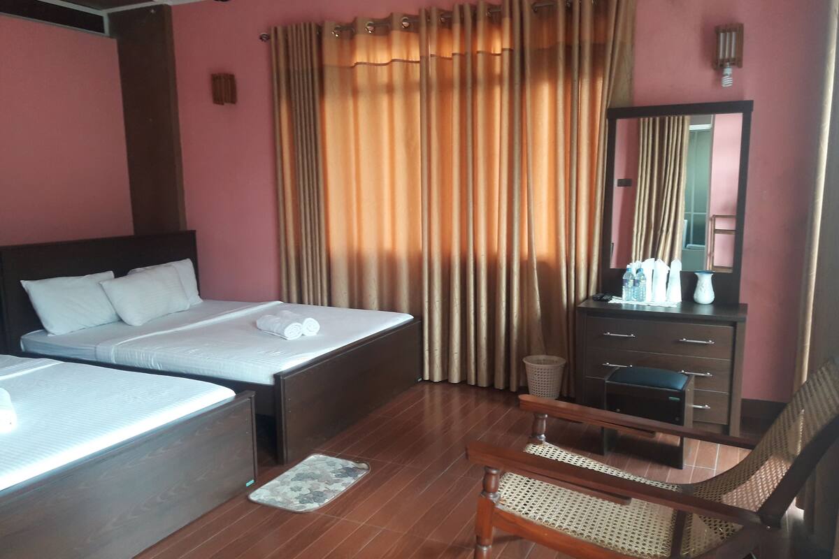 Comfort Double or Twin Room | Desk, WiFi (free)