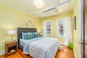 2 bedrooms, iron/ironing board, travel crib, free WiFi
