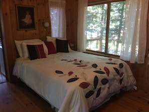 WiFi, bed sheets