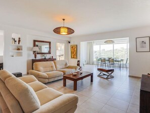 TV - Nicoleine by Interhome (Cagnes-sur-Mer)