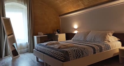 In & Out Matera