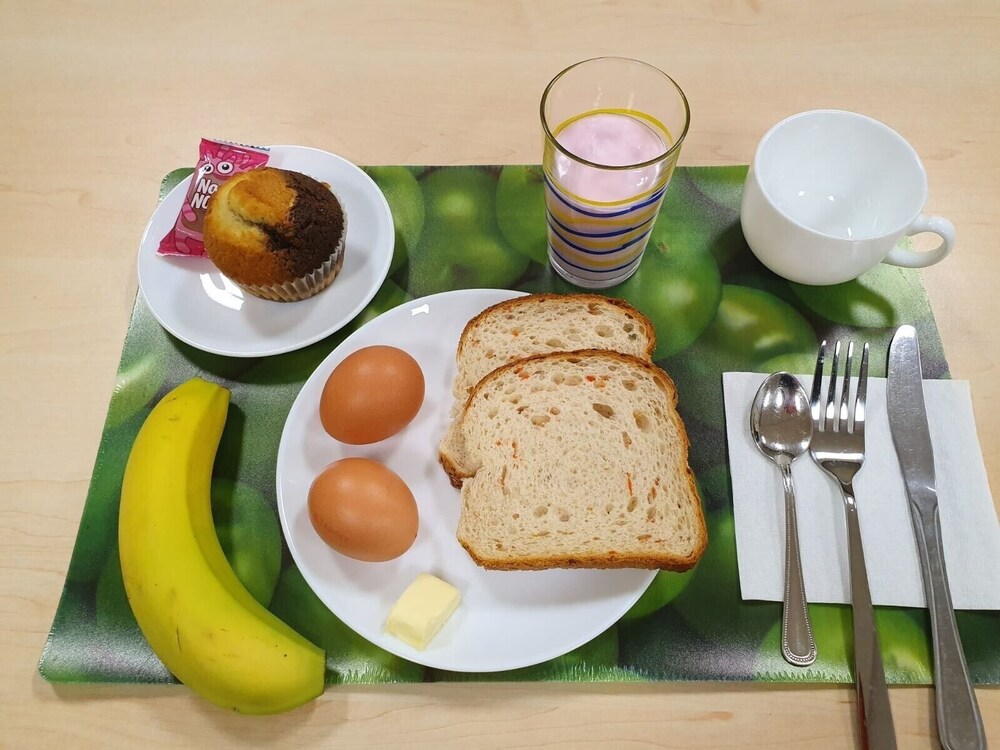 Apple Economy Hotel by null