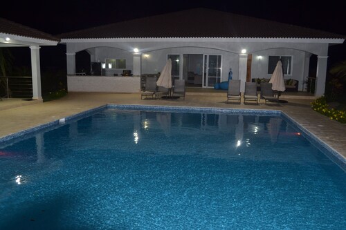 THIS IS IT!!!!!! Newly built Renters Paradise